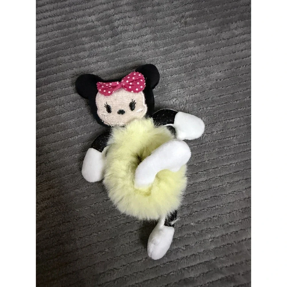 Disney Minnie Mouse hair scrunchie